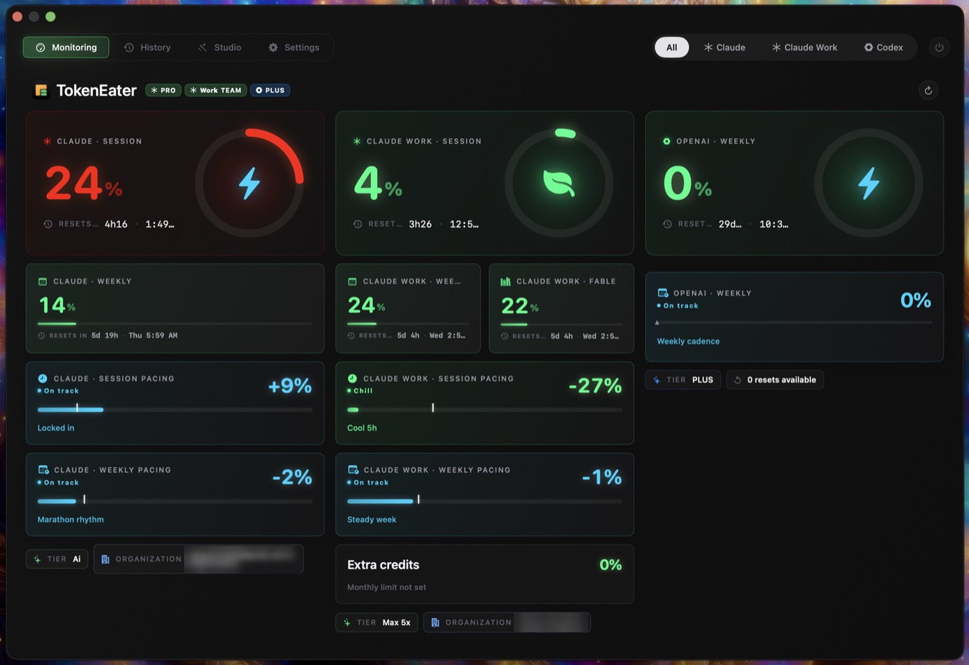 TokenEater dashboard showing two Claude accounts side by side